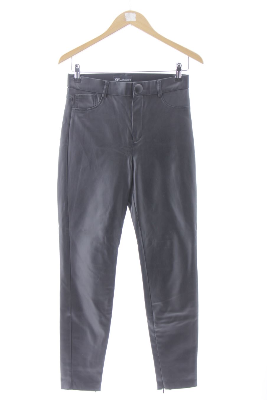 Pantalón de Zara de la talla M, de color negro de sintético