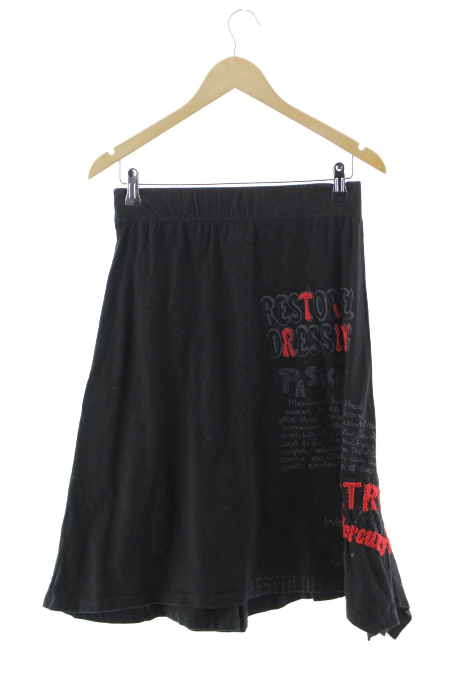 Jupe Desigual de la taille M, de couleur noir