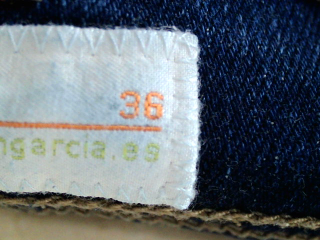 Vaquero de Purificación García de la talla 36, de color azul de ropa vaquera