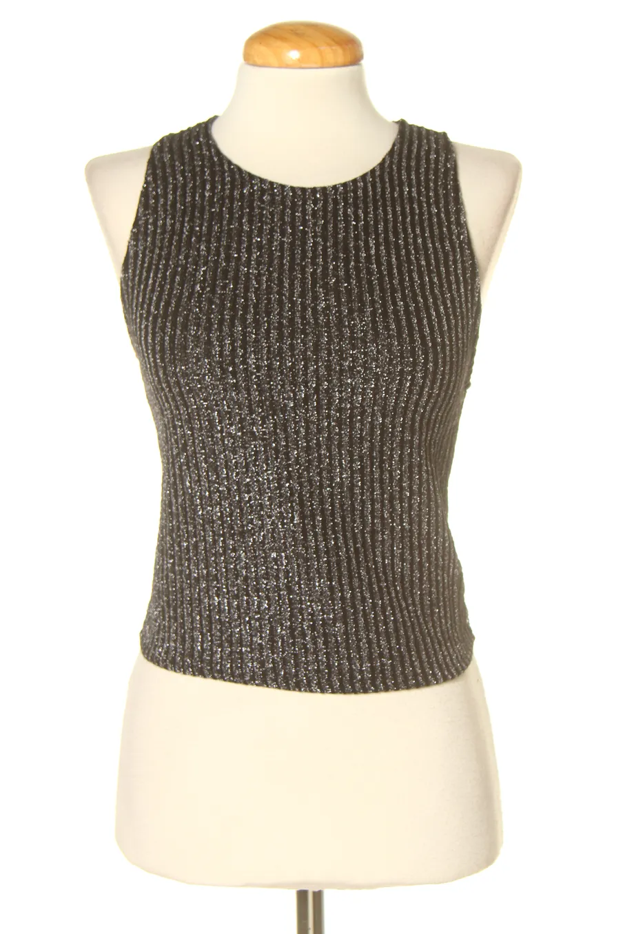 Top Bershka de la taille M, de couleur noir