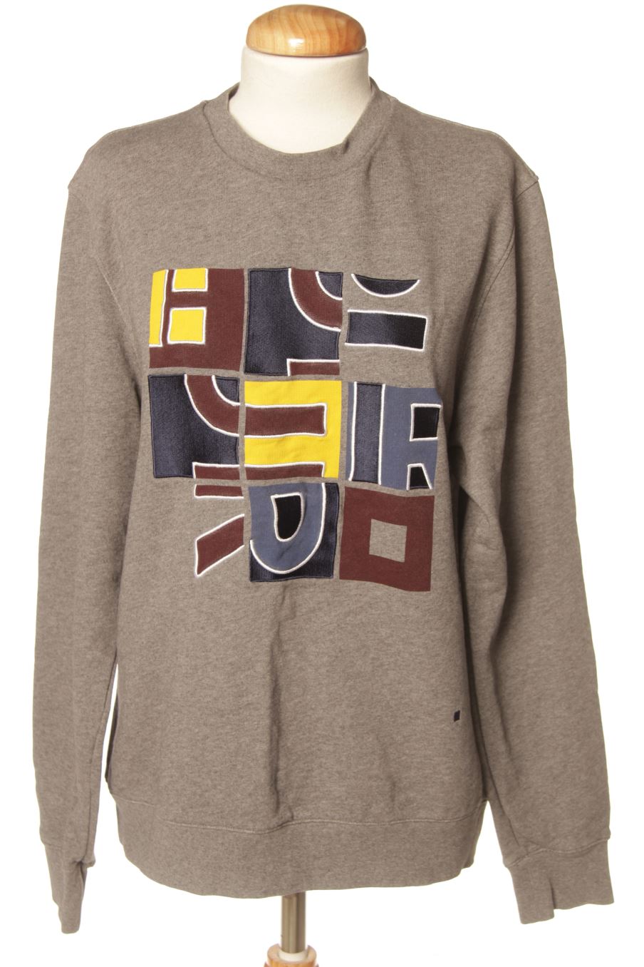 Sudadera de Purificación García de la talla S, de color gris