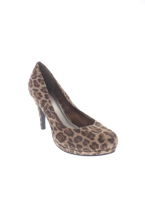 Schuhe mit Absatz