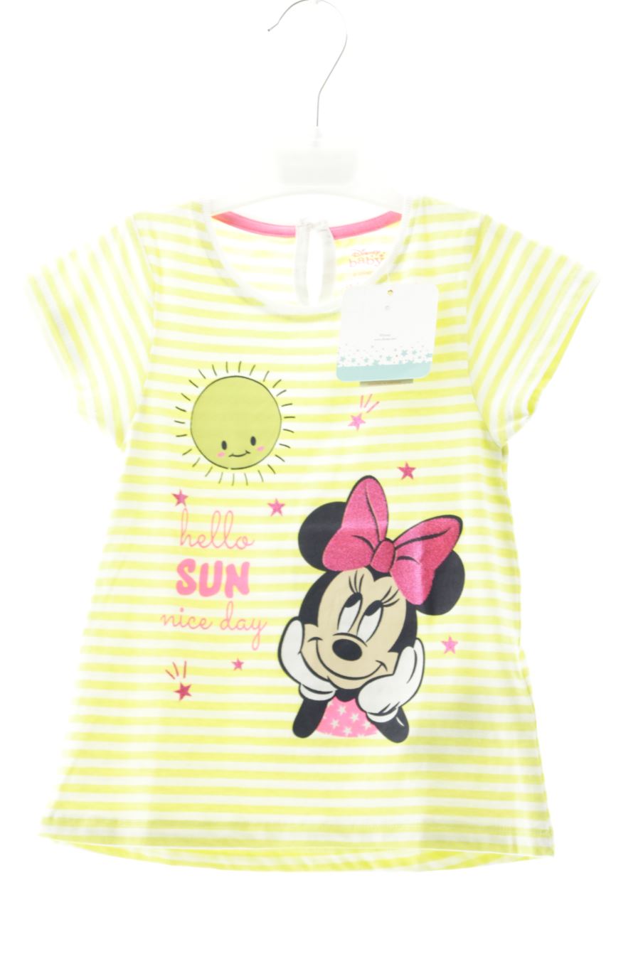 Tenue de sport ZY Baby de la taille 2 ans avec une étiquette