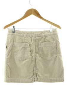 Aufwändiger Rock 38 Bizzbee