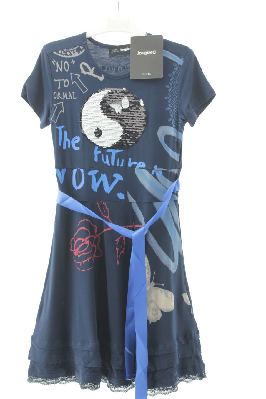 Vestido sport de Desigual de la talla 7 años con etiqueta