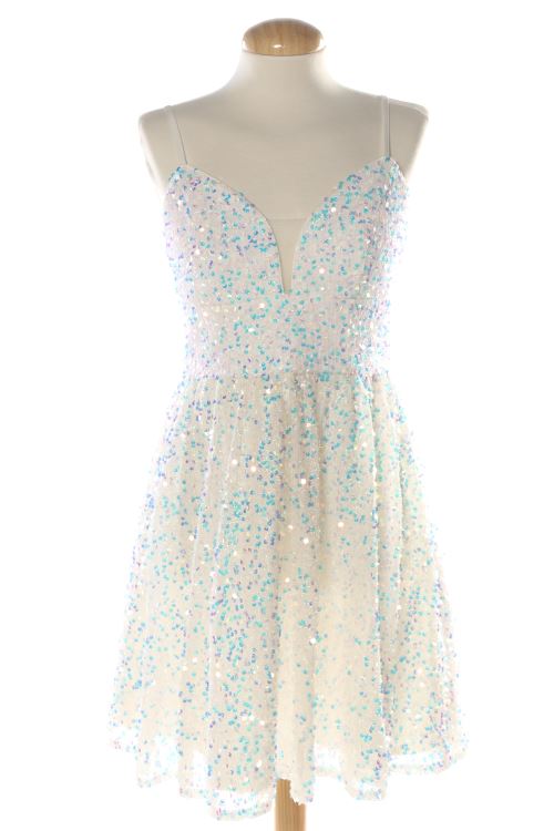 Aufwändiges Kleid