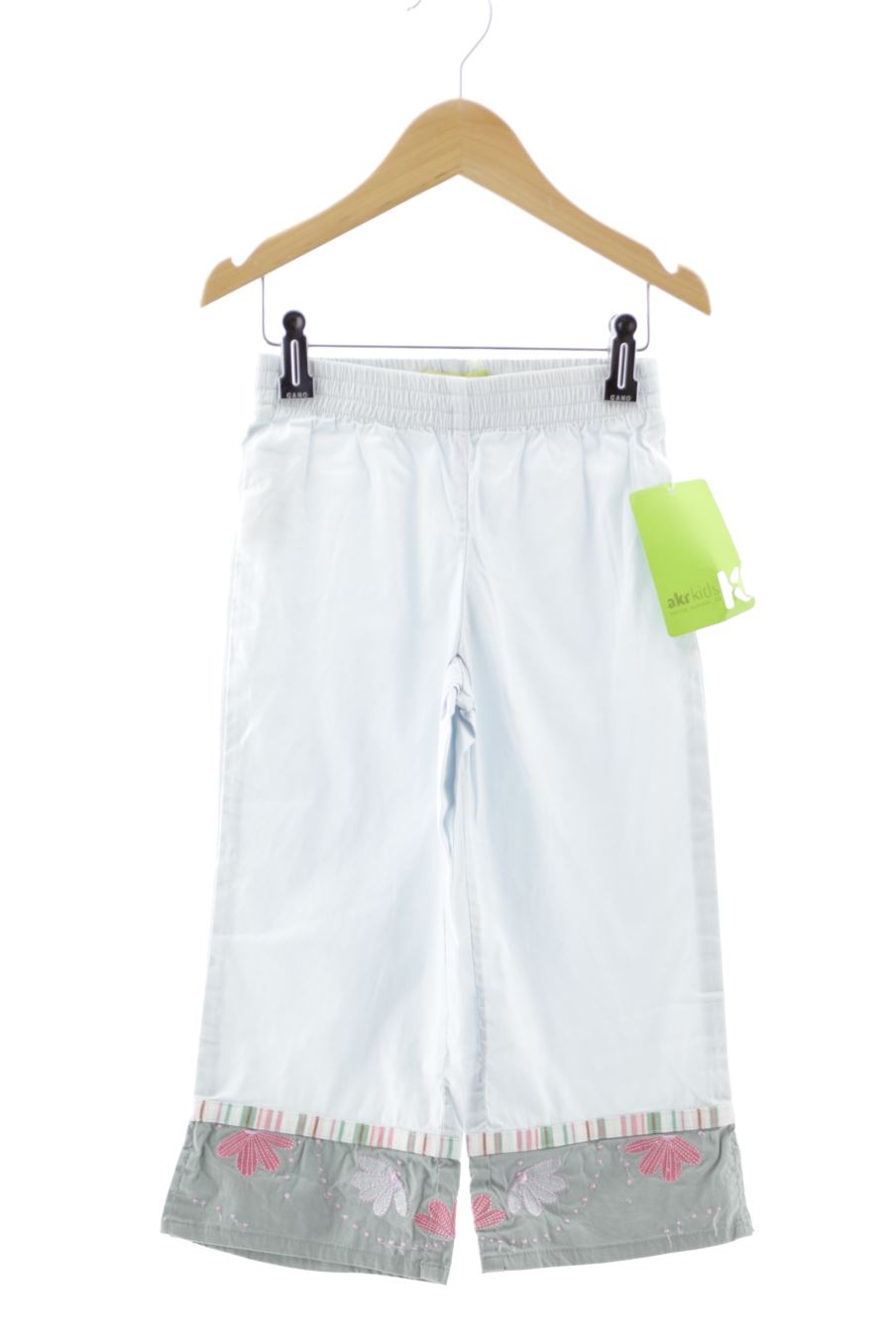 Pantalon AKR Kids de la taille 5 ans avec une étiquette