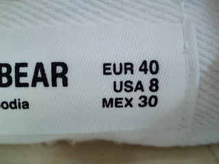 Shorts Pull & Bear de la taille 40, de couleur blanc de denim