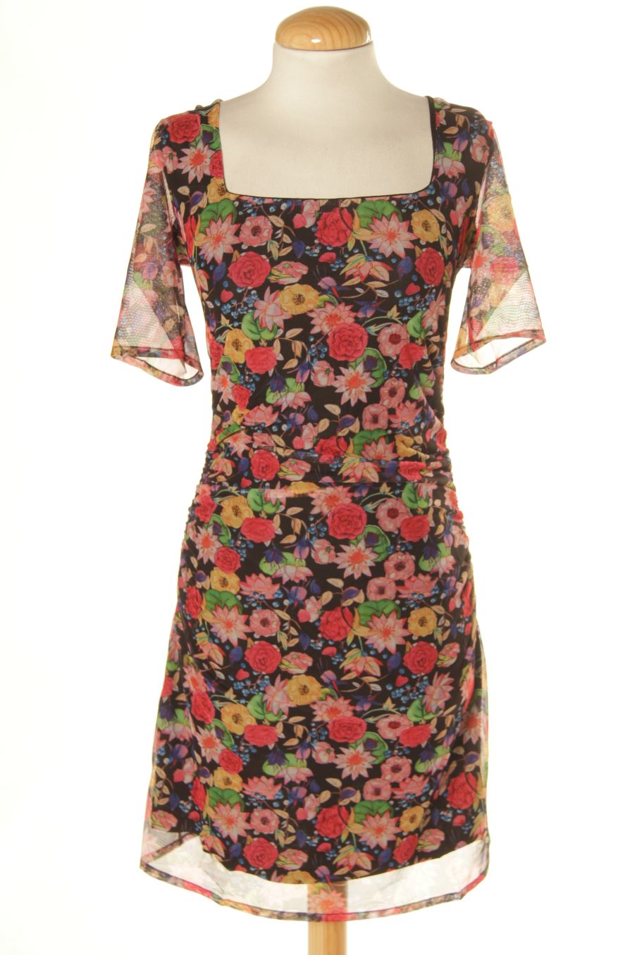 Robe casual Desigual de la taille M, de couleur fleurs