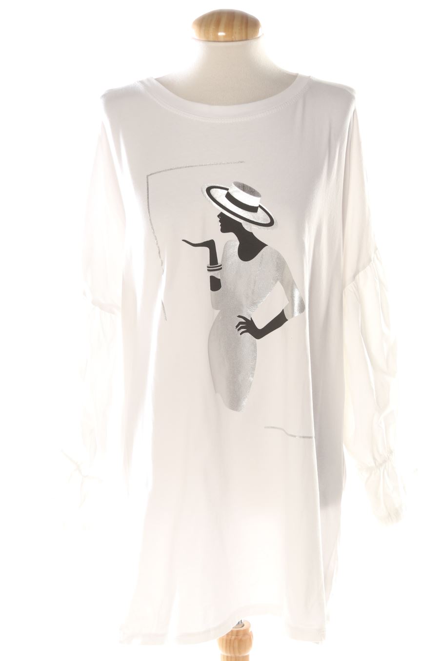 T-shirt New collection de la taille XL, de couleur blanc