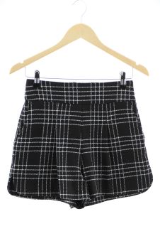 Shorts XS Zara, photo 1 sur 2