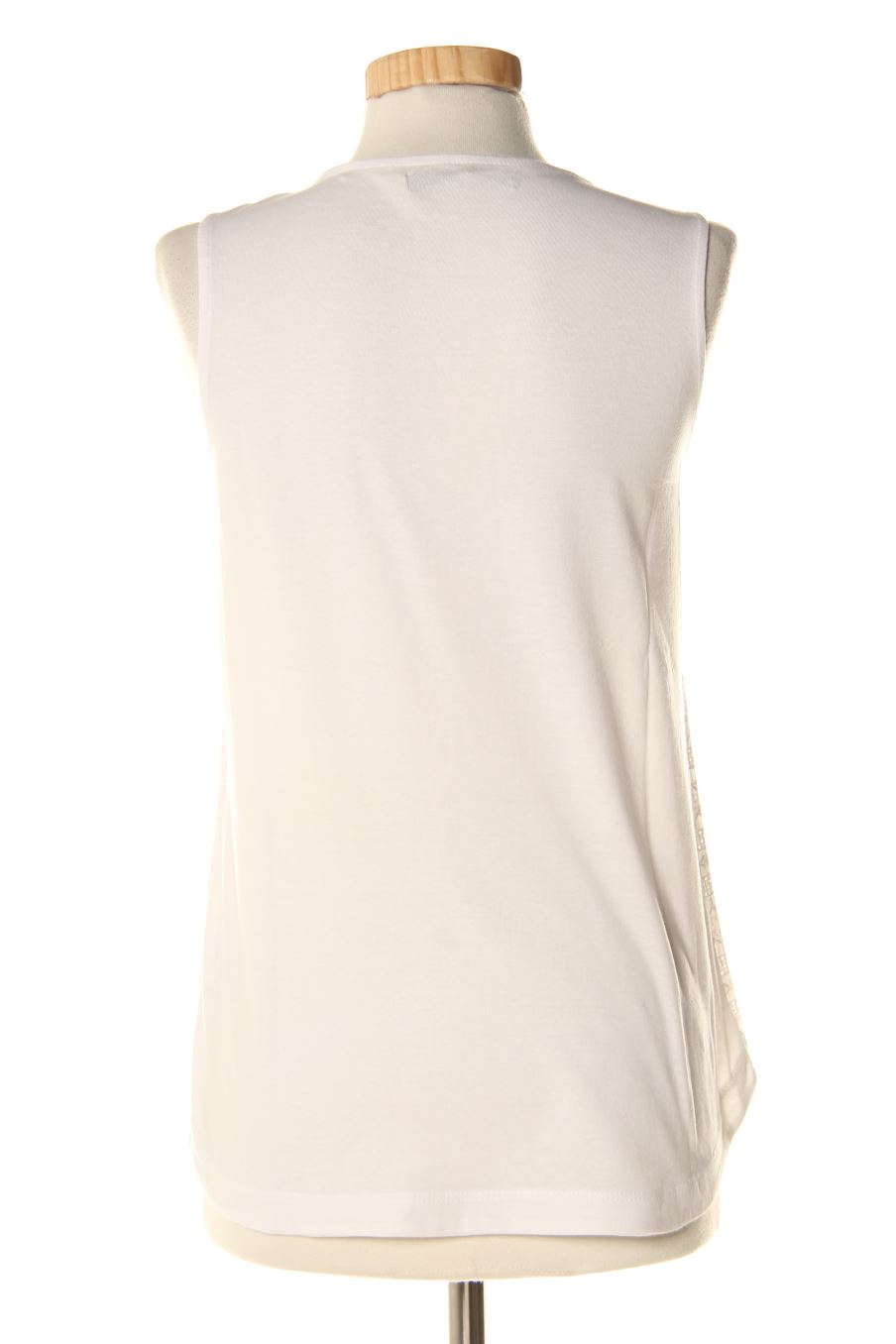 Camiseta sin mangas de Sfera de la talla M, de color blanco