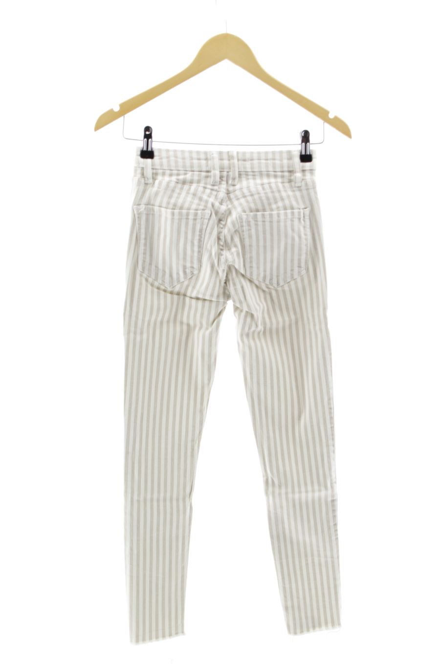 Jeans Mango de la taille 34, de couleur rayures de denim