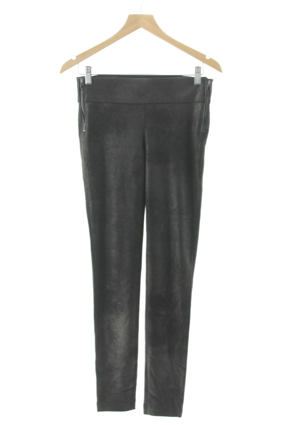 Pantalón Casual de trf (ZARA) de la talla M, de color negro
