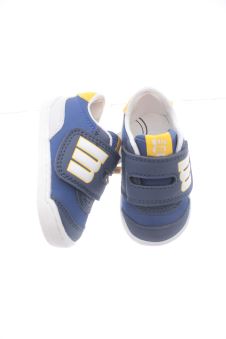 Scarpe da ginnastica 19 Mustang, foto 1 di 2