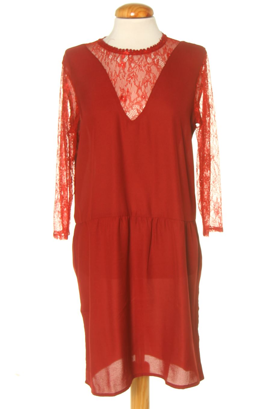 Robe casual Venca de la taille M, de couleur bordeaux
