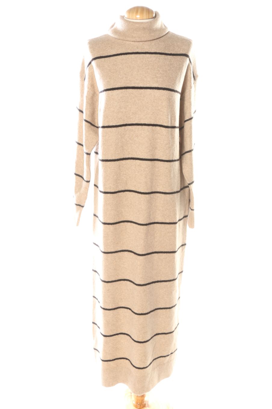 Robe casual Mango de la taille XS, de couleur rayures