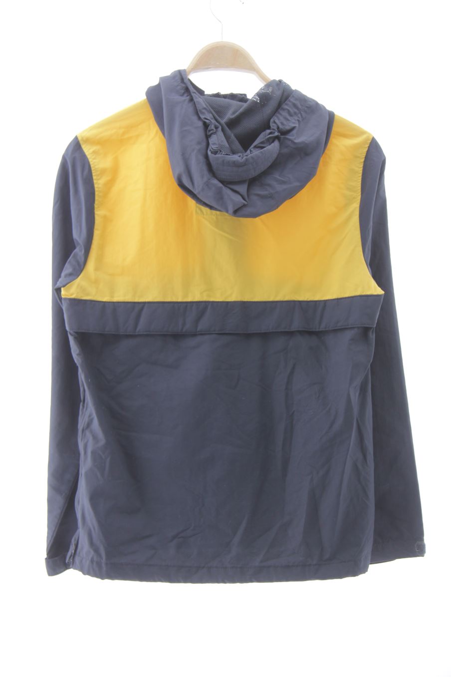 Chubasquero de Pull & Bear de la talla XS