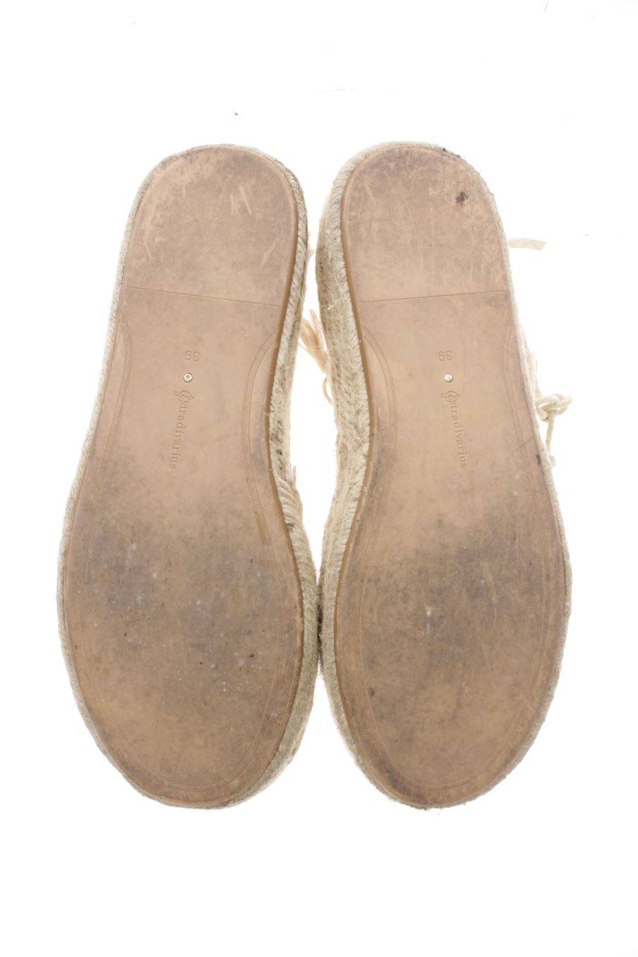 Plataformas de Stradivarius de la talla 39, de color beige de