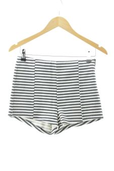 Shorts L Bershka, photo 1 sur 2