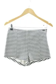 Shorts L Bershka, photo 1 sur 2