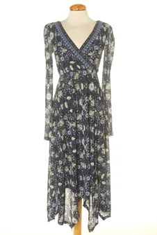 Vestido casual XS Springfield, foto 1 de 2