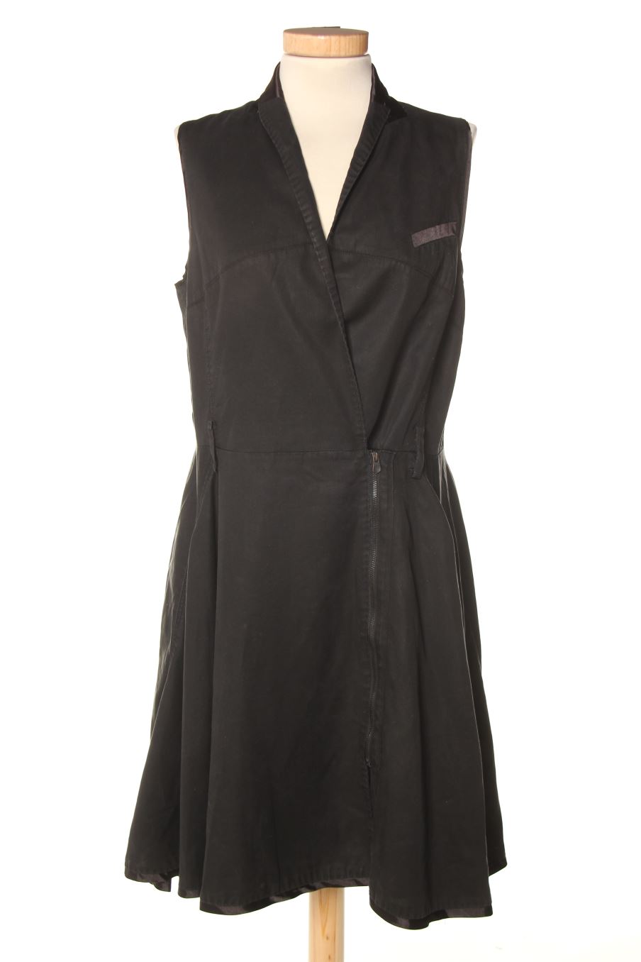Robe casual G-Star de la taille M, de couleur noir