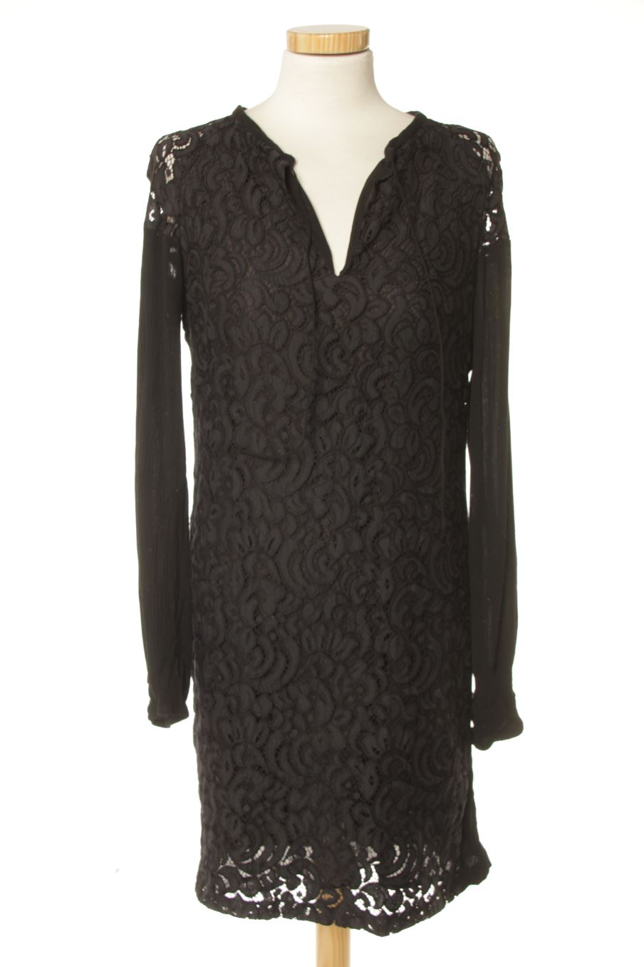 Robe casual Dandara de la taille S, de couleur noir