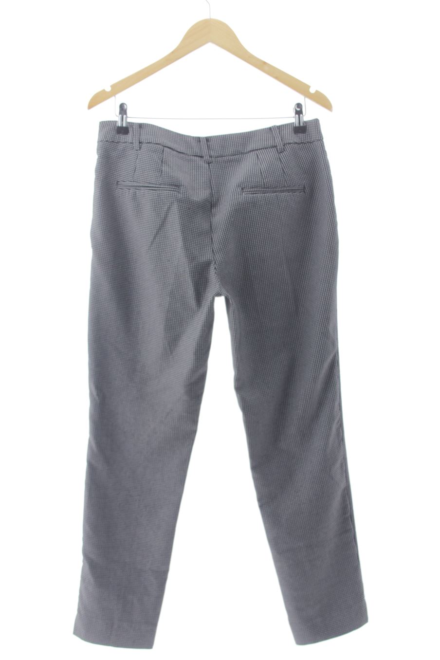 Pantalon Zara de la taille 38, de couleur noir