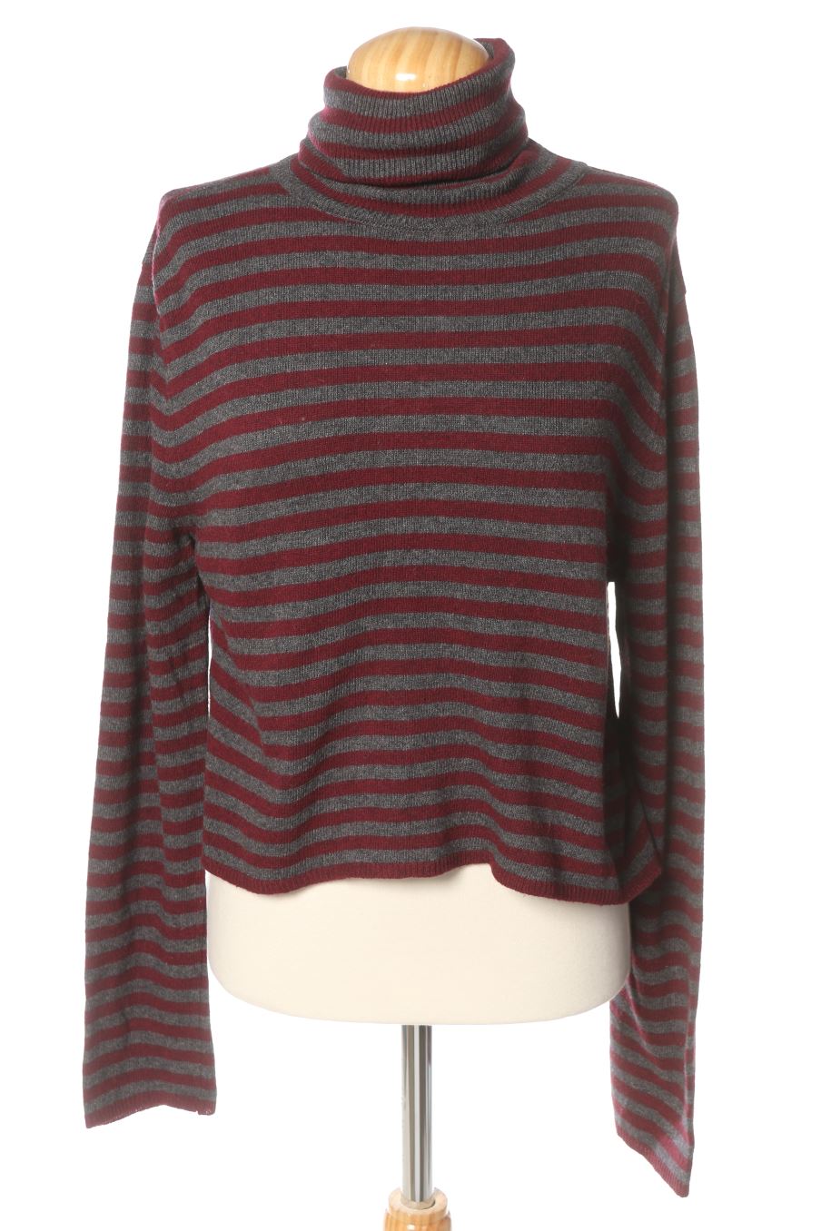 Pull Nicoli de la taille S, de couleur bordeaux