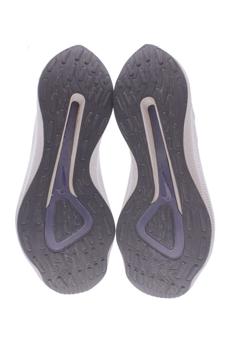 Deportivos de Nike de la talla 40, de color gris de