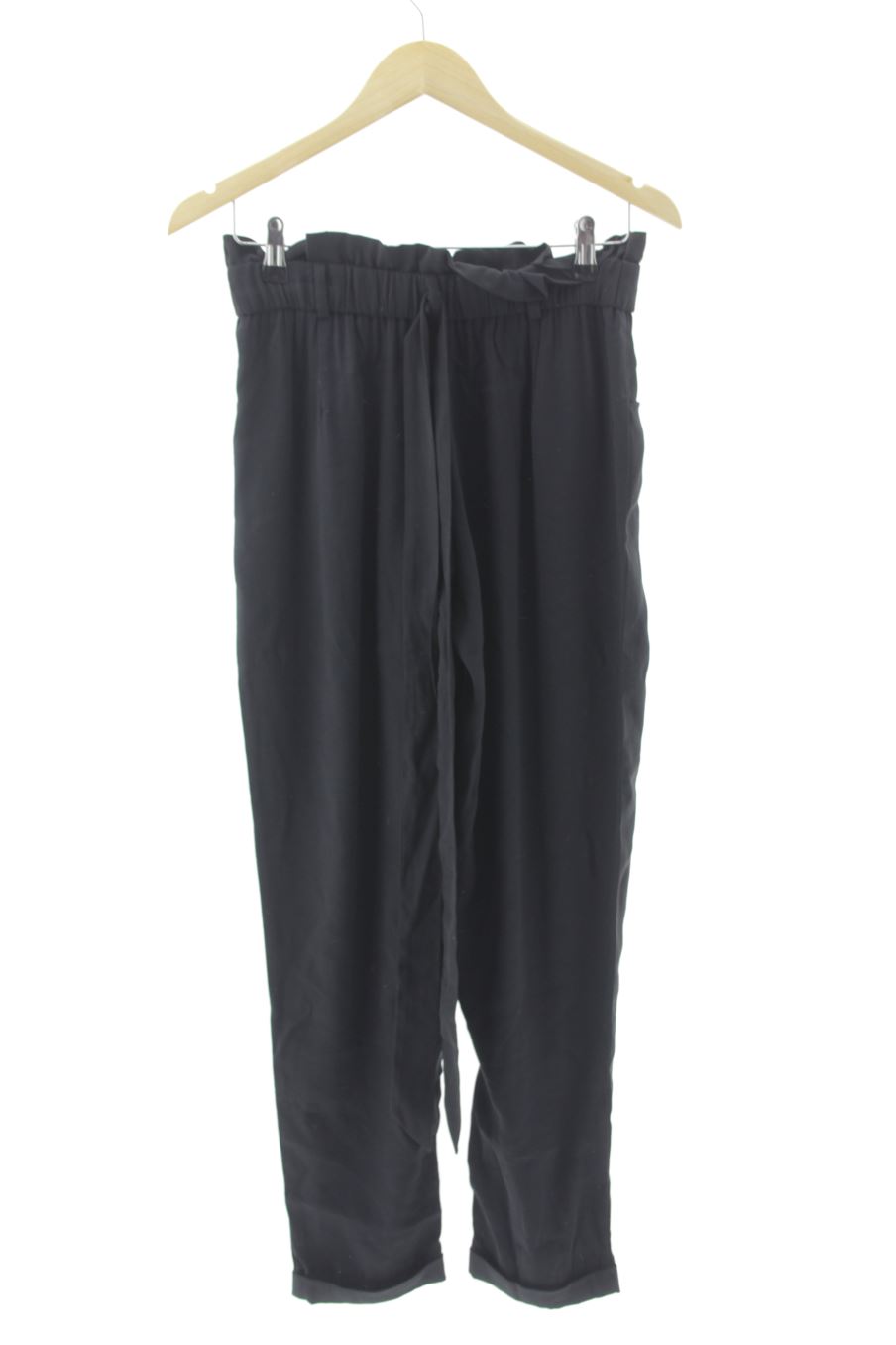 Pantalón de trf (ZARA) de la talla XS, de color negro