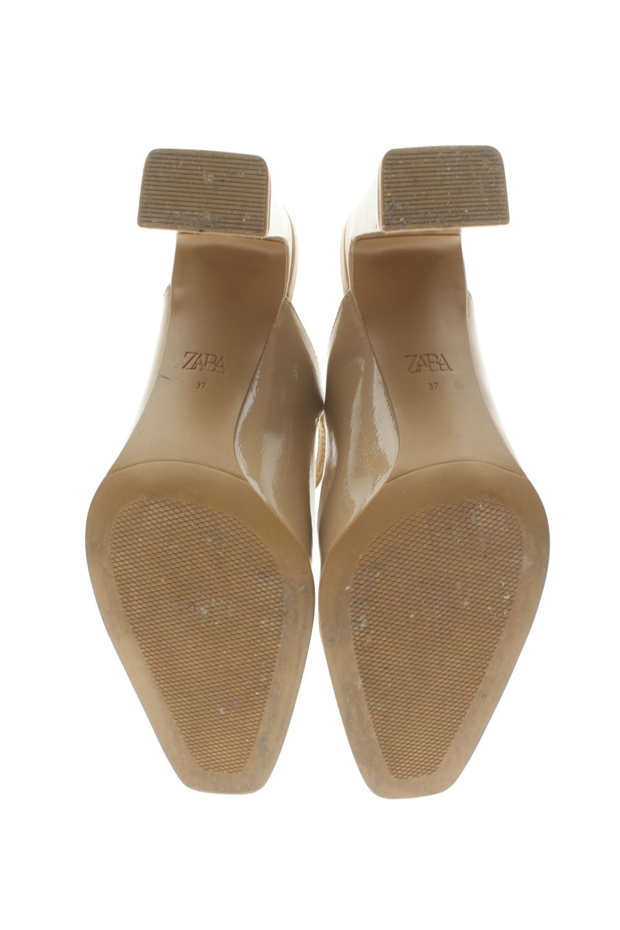Zapatos de tacon de Zara de la talla 37, de color beige de