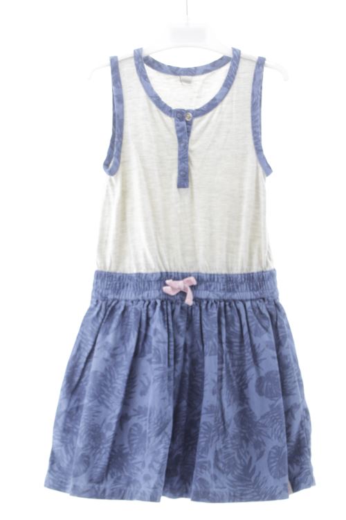 Aufwändiges Kleid