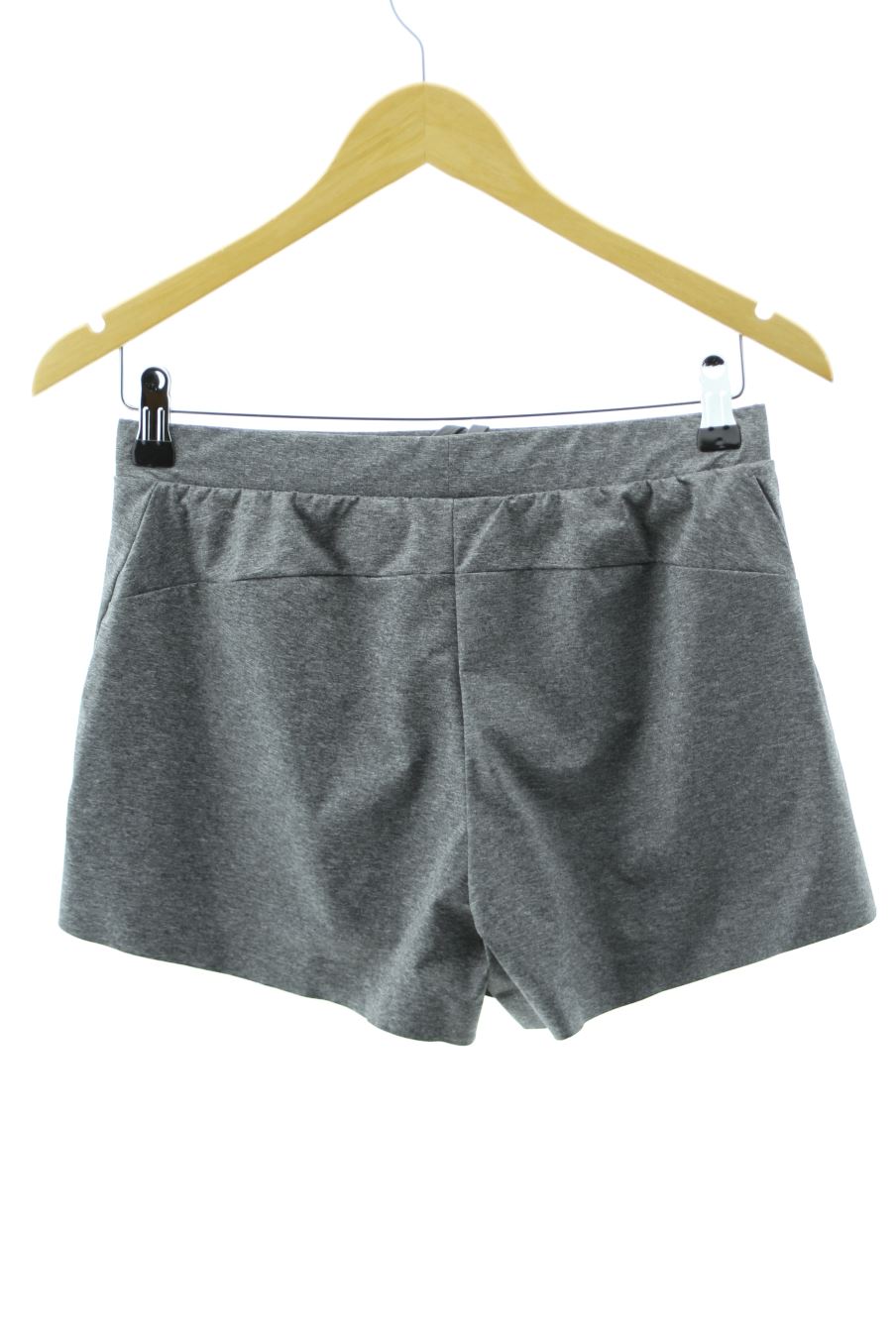 Short de sport Uniqlo de la taille S, de couleur gris