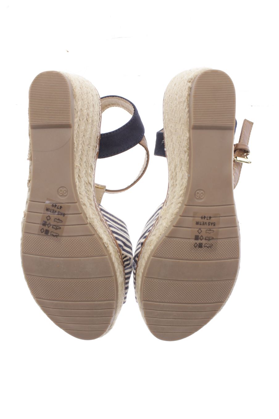 Sandalias tacon de Gémo de la talla 36, de color rayas de