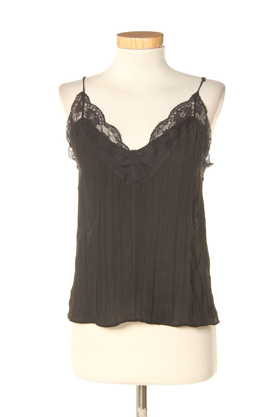 Top de Trf (ZARA) de la talla S, de color negro