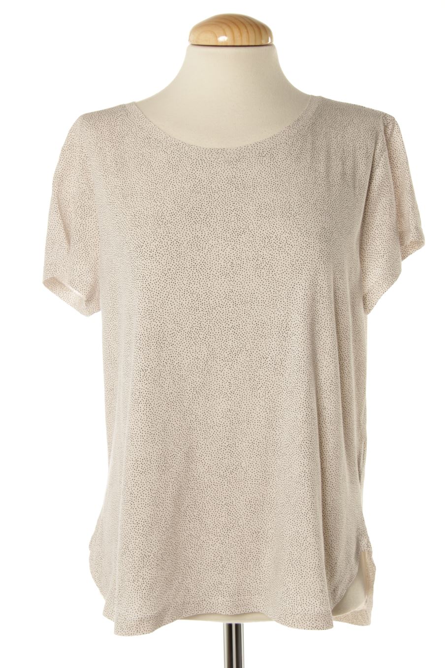 T-shirt H&M de la taille M, de couleur imprimés