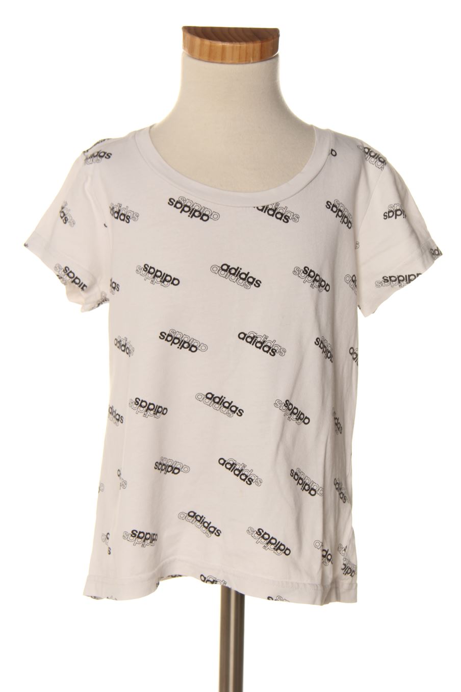T-shirt Adidas de la taille 9 ans
