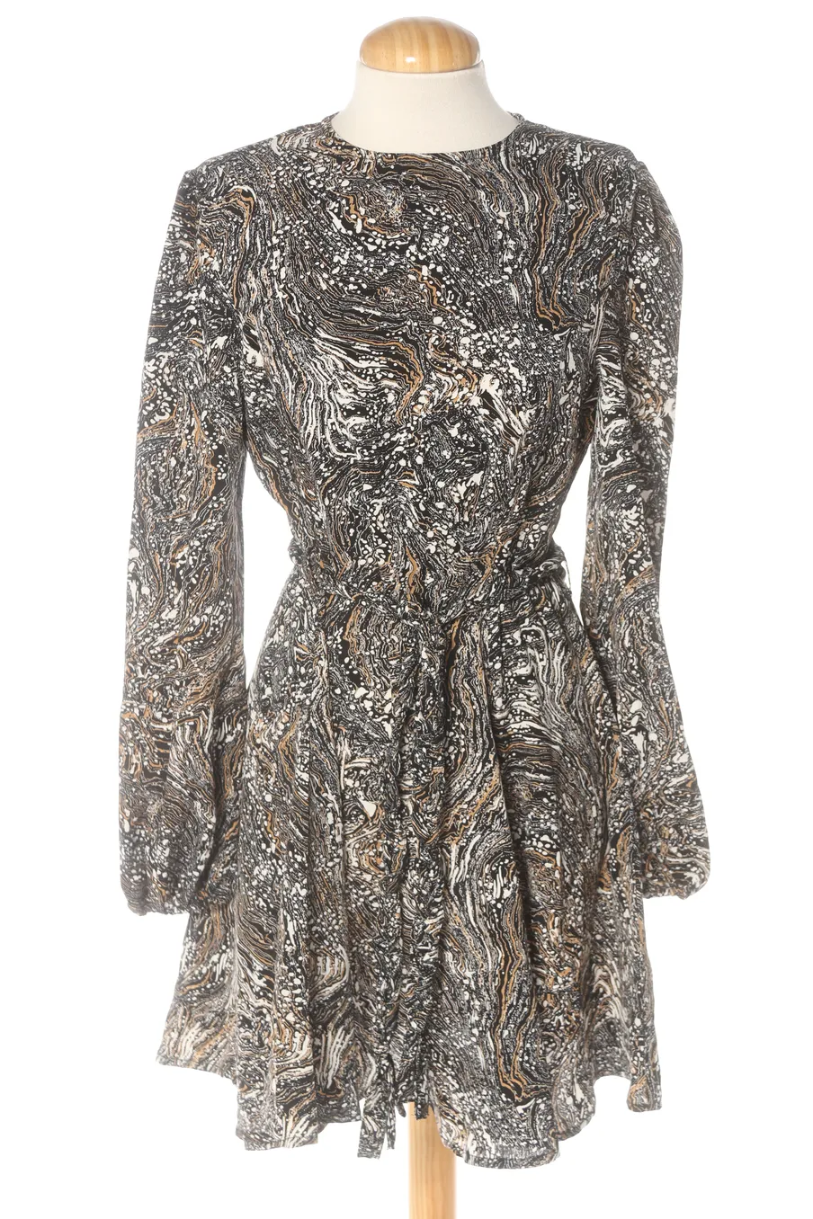 Robe de jour Boohoo de la taille S, de couleur imprimés