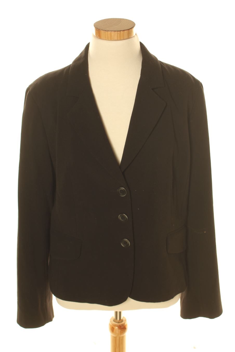 Blazer Caroll de la taille 44, de couleur noir