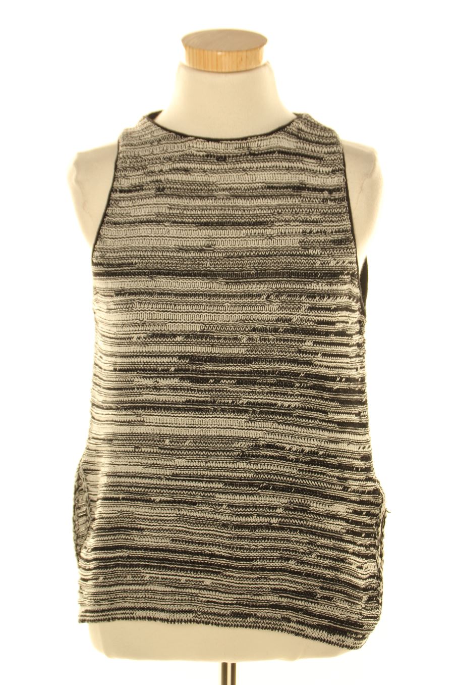 Top Easy wear de la taille M, de couleur noir
