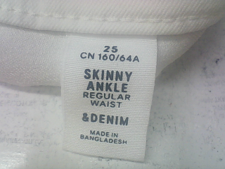 Jeans von H&M Größe 34, Farbe Weiss, aus Jeanskleidung für