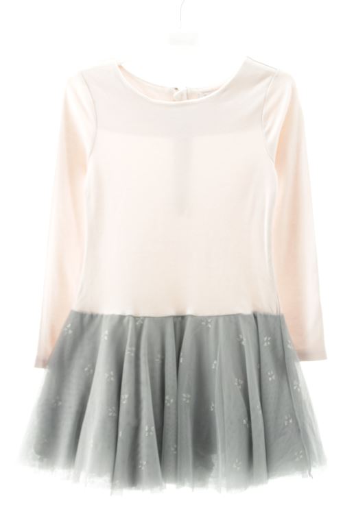 Aufwändiges Kleid