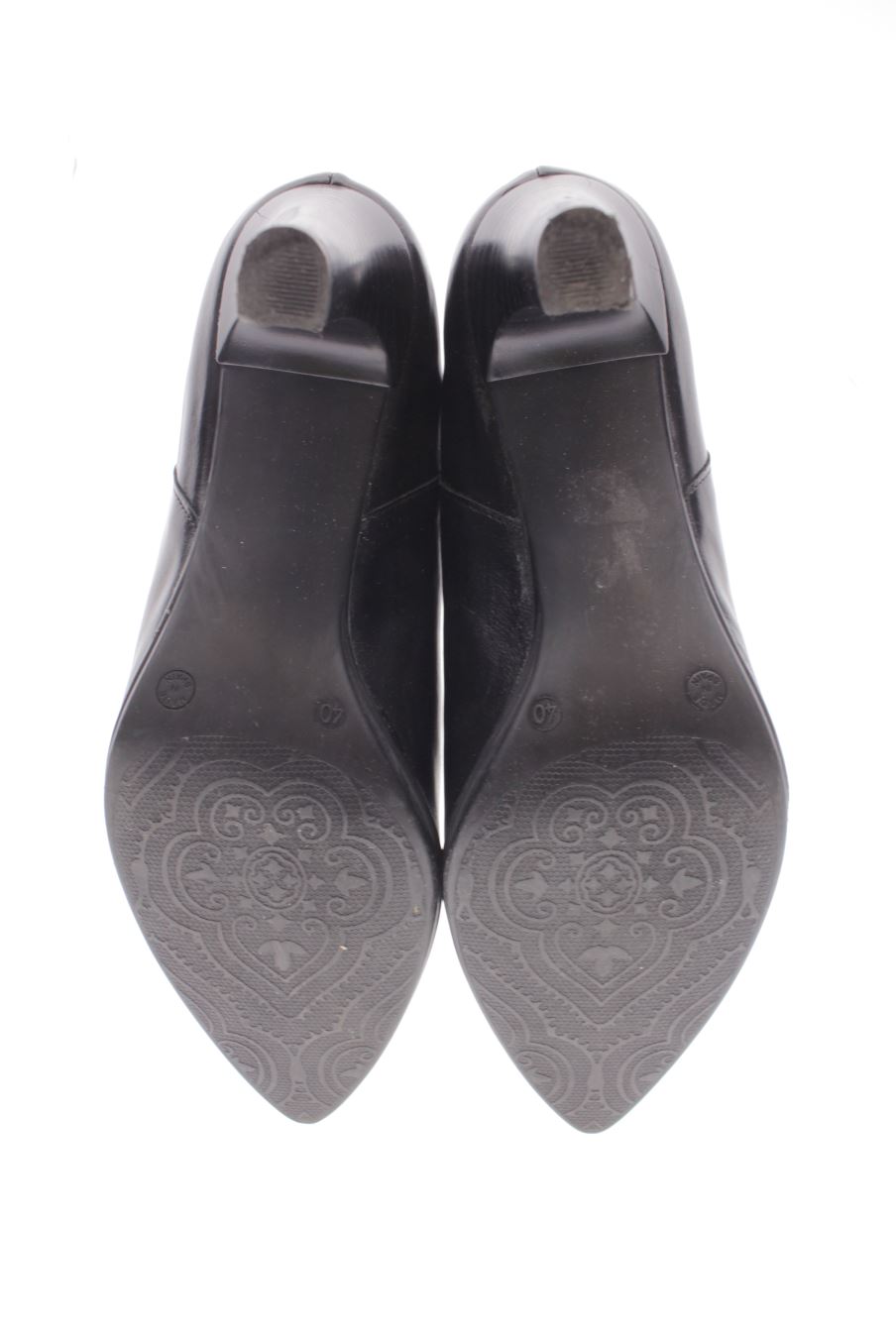 Botines de Mins de la talla 40, de color negro de