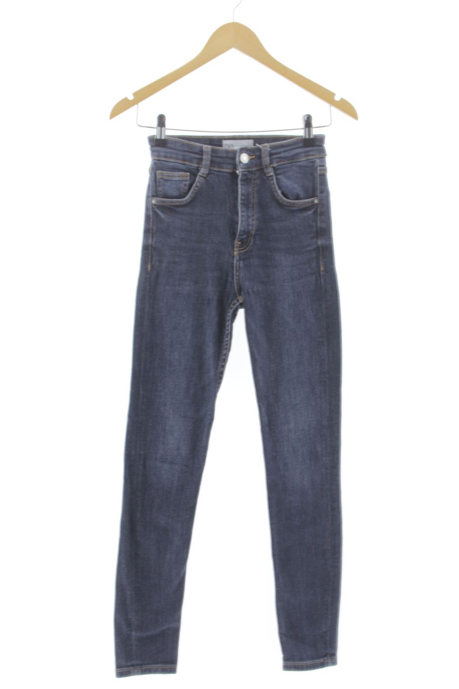 Vaquero de Zara de la talla 34, de color negro