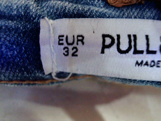 Jeans Pull & Bear de la taille 32, de couleur bleu de denim