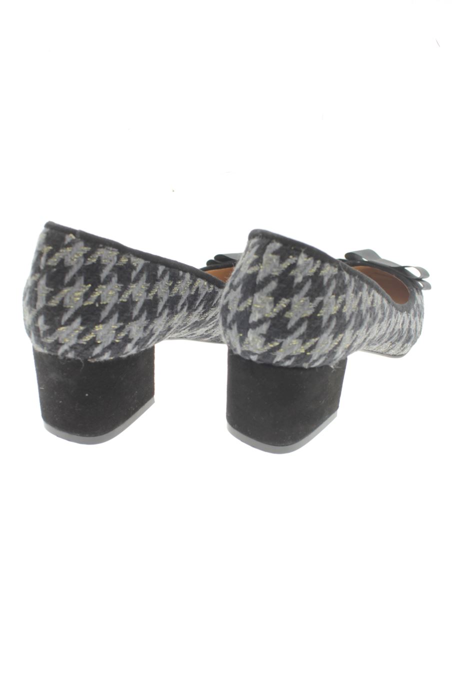 Zapatos de tacon de Hannibal Laguna de la talla 38, de color negro de