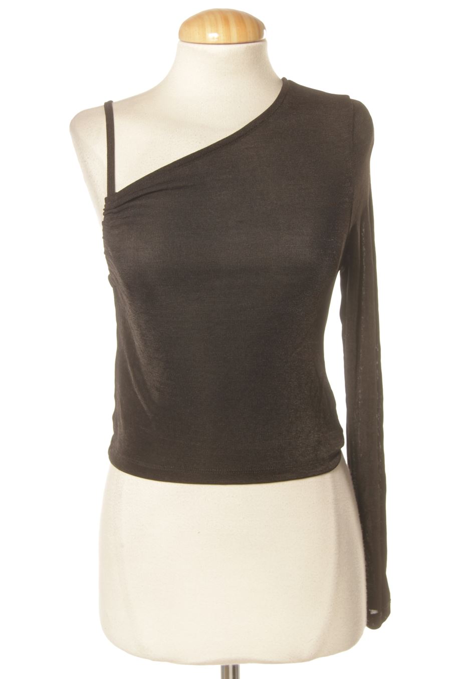 Top Zara de la taille XS, de couleur noir