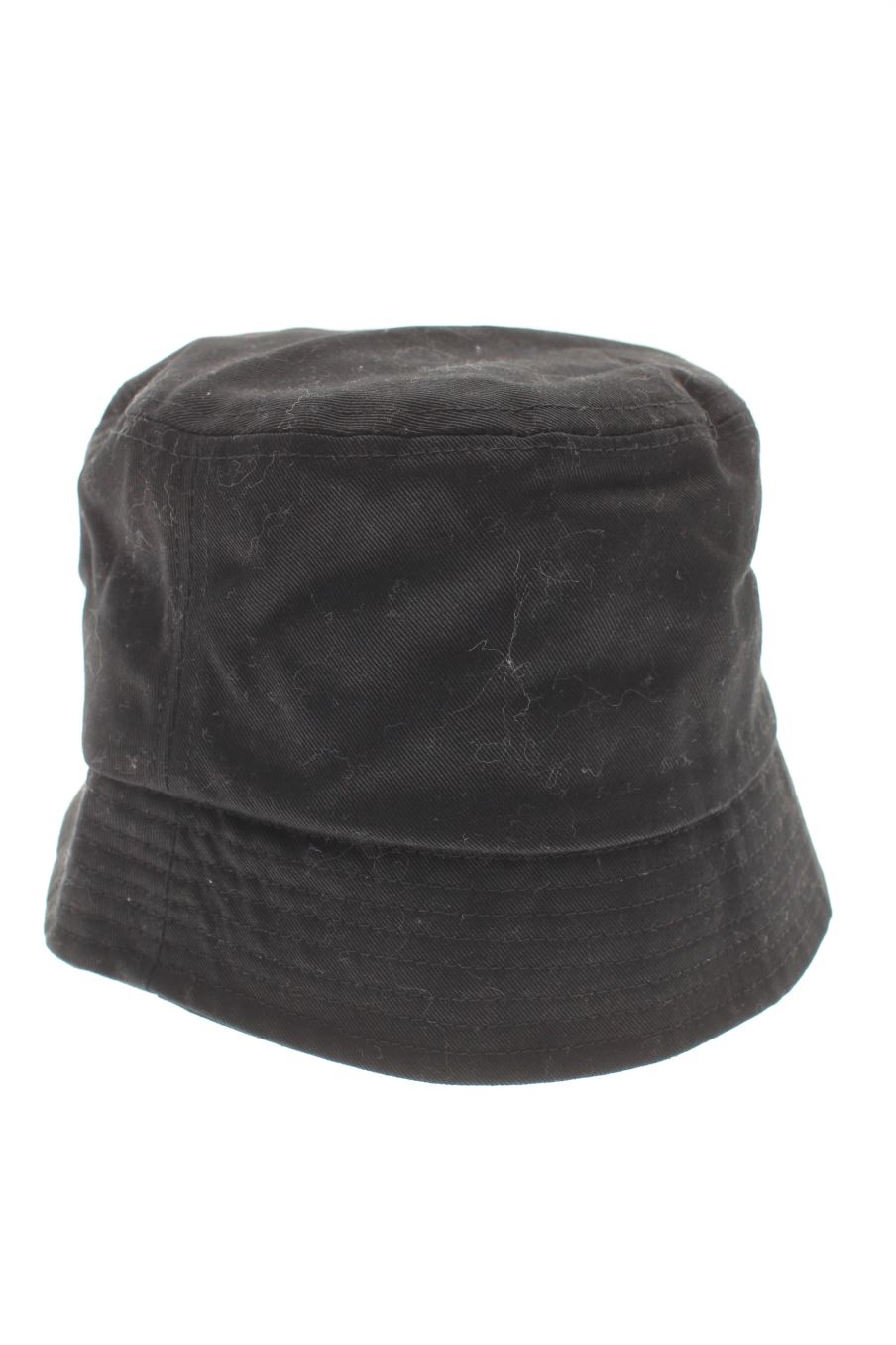 Bonnets C&A de la taille S, de couleur noir